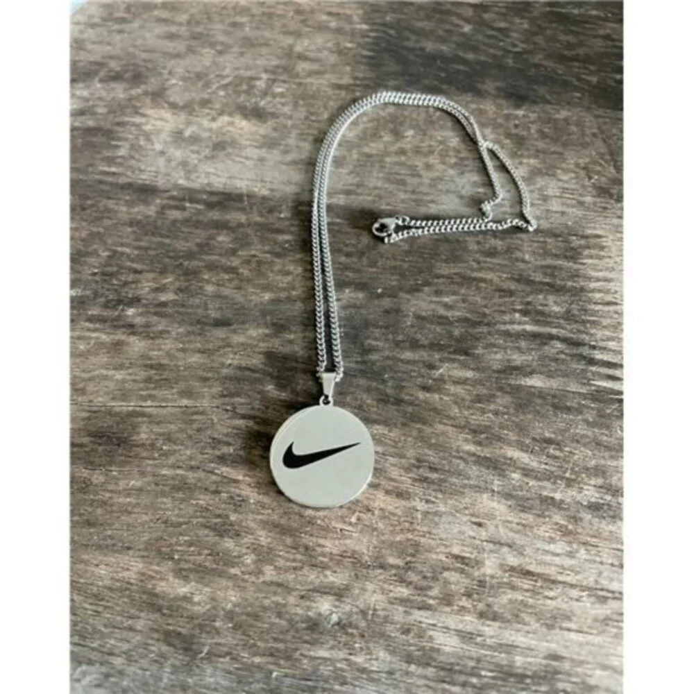 NEW Nike SILVER NECKLACE Stainless‎ Steel 20